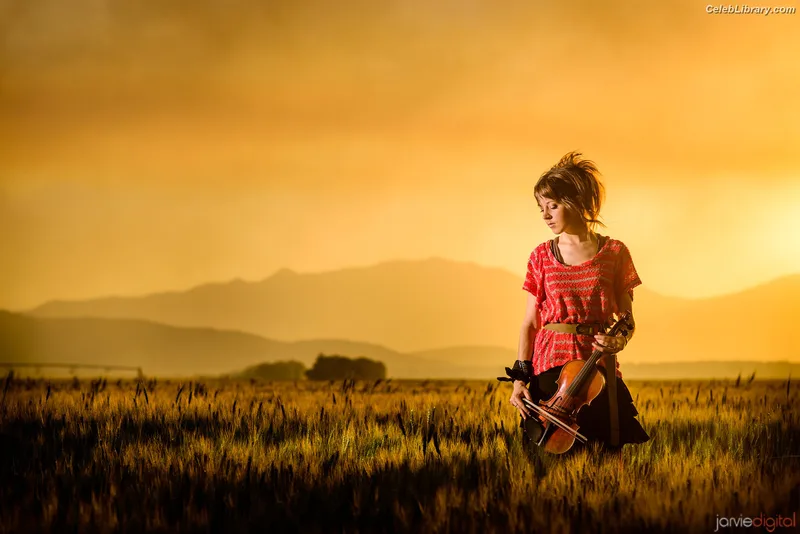 Lindsey Stirling photo 5 of 508