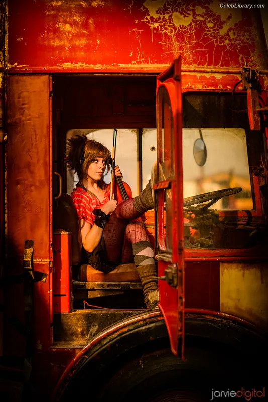 Lindsey Stirling photo 2 of 508