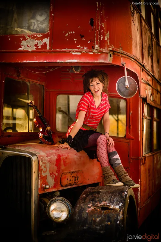 Lindsey Stirling photo 5 of 508