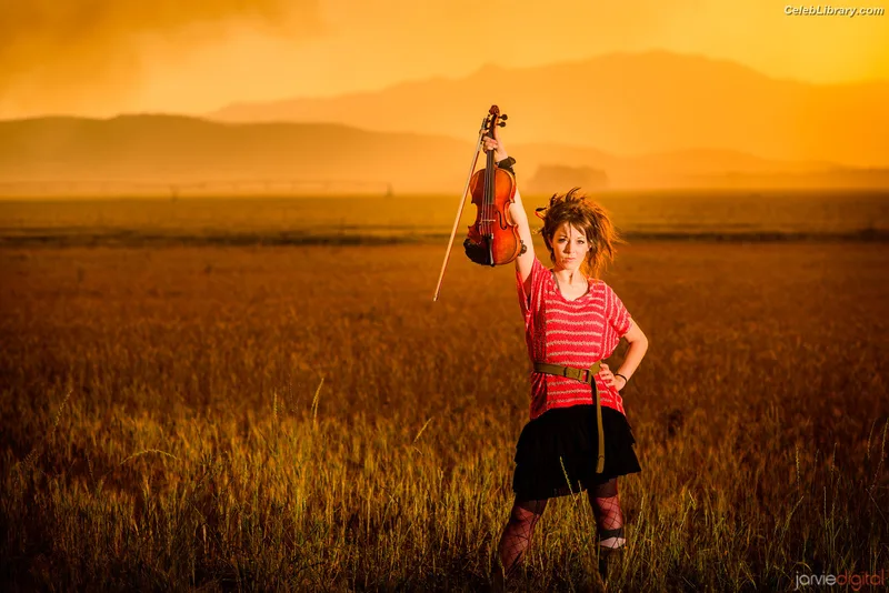 Lindsey Stirling photo 6 of 508