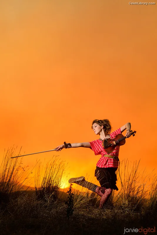 Lindsey Stirling photo 21 of 508