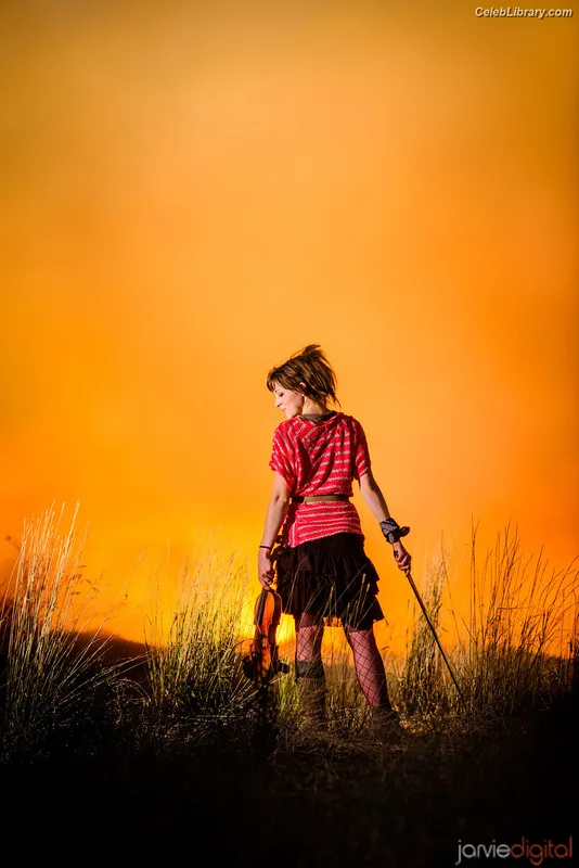Lindsey Stirling photo 22 of 508