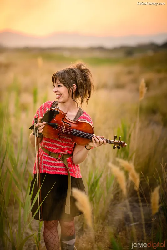 Lindsey Stirling photo 23 of 508