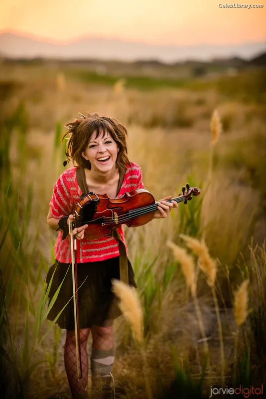 Lindsey Stirling photo 24 of 508