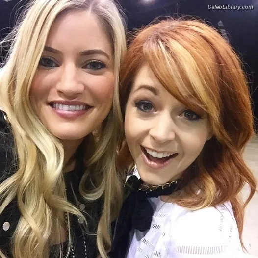 Lindsey Stirling photo 10 of 508