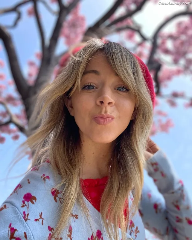 Lindsey Stirling photo 19 of 508