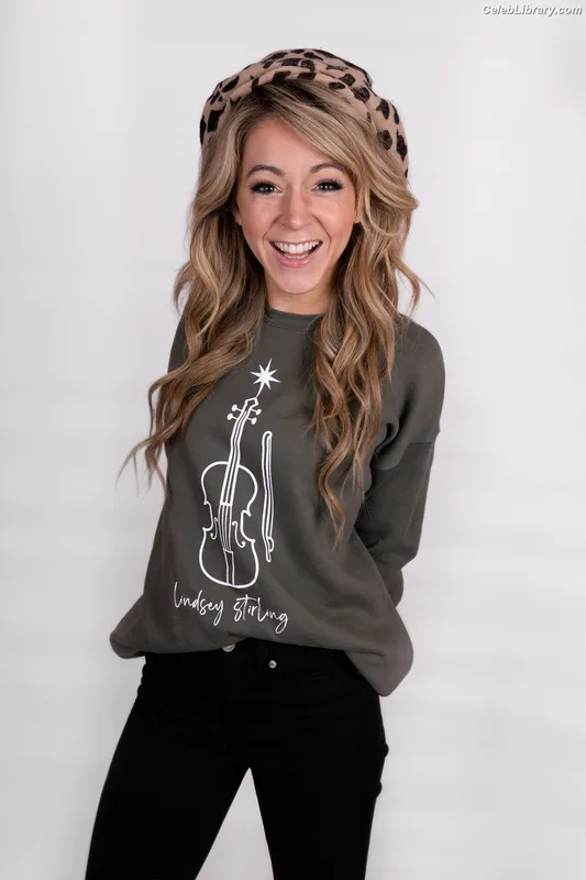 Lindsey Stirling photo 20 of 508