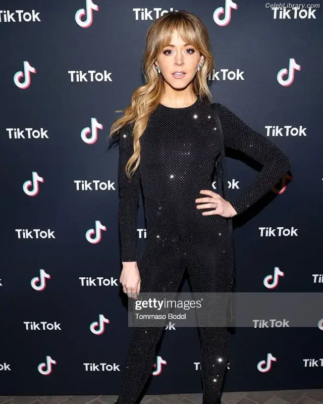 Lindsey Stirling photo 9 of 508