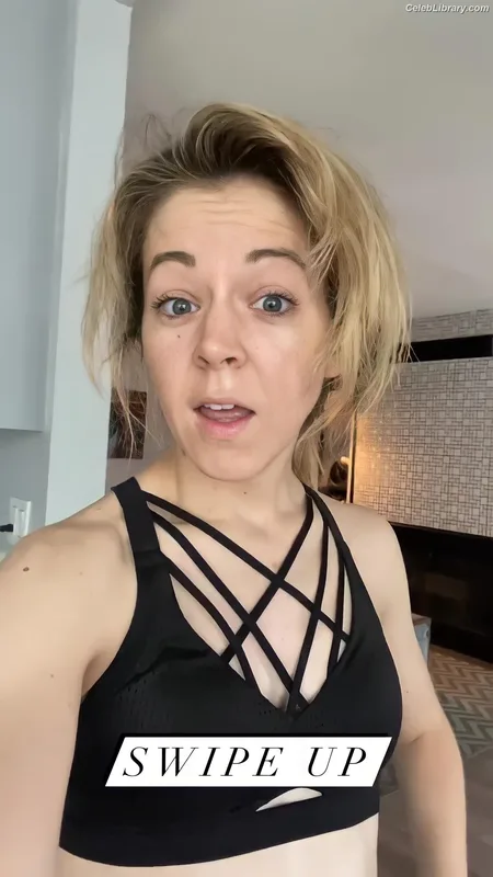Lindsey Stirling photo 21 of 508