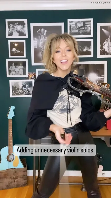 Lindsey Stirling photo 22 of 508