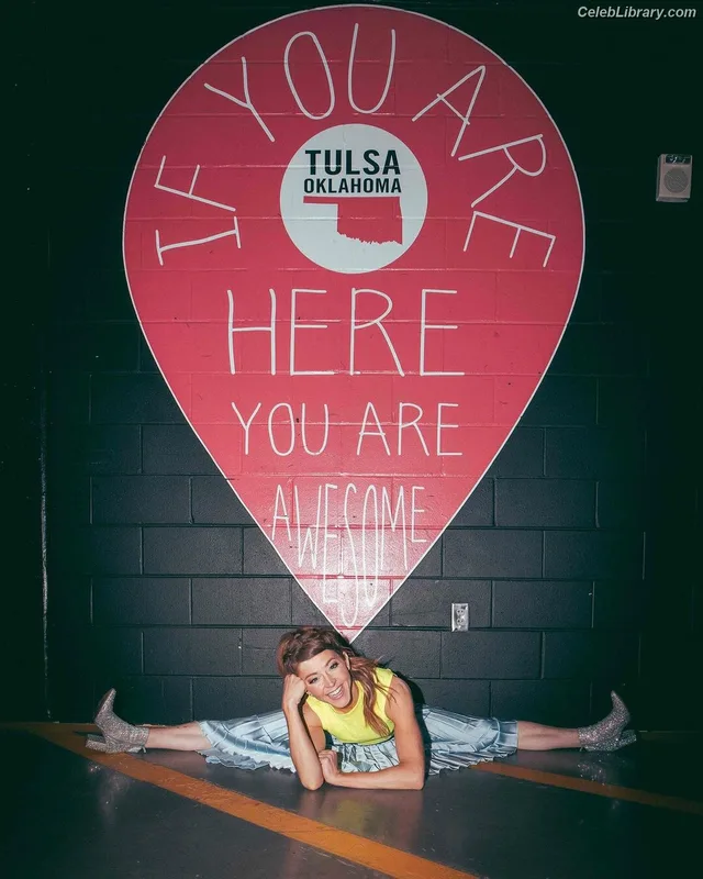 Lindsey Stirling photo 22 of 508
