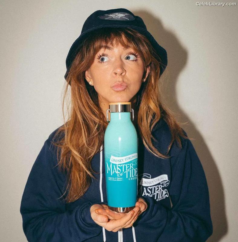 Lindsey Stirling photo 15 of 508