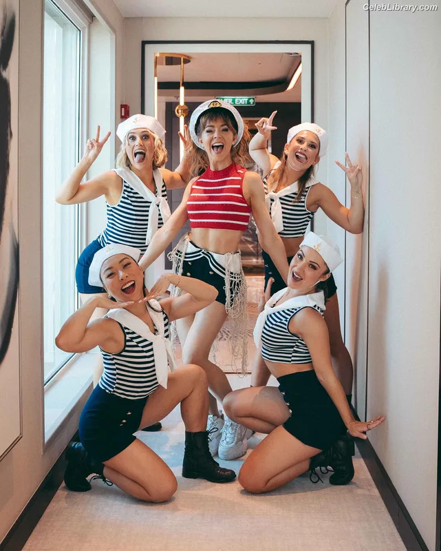 Lindsey Stirling photo 22 of 508