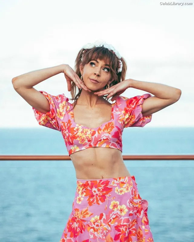 Lindsey Stirling photo 6 of 508