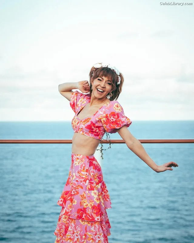 Lindsey Stirling photo 14 of 508