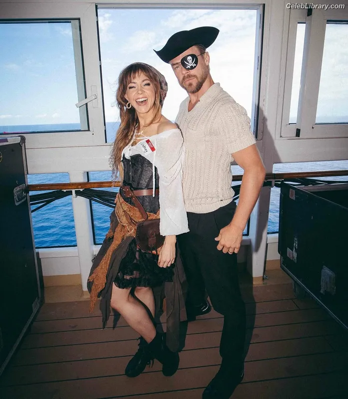 Lindsey Stirling photo 16 of 508