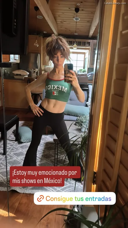 Lindsey Stirling photo 4 of 508