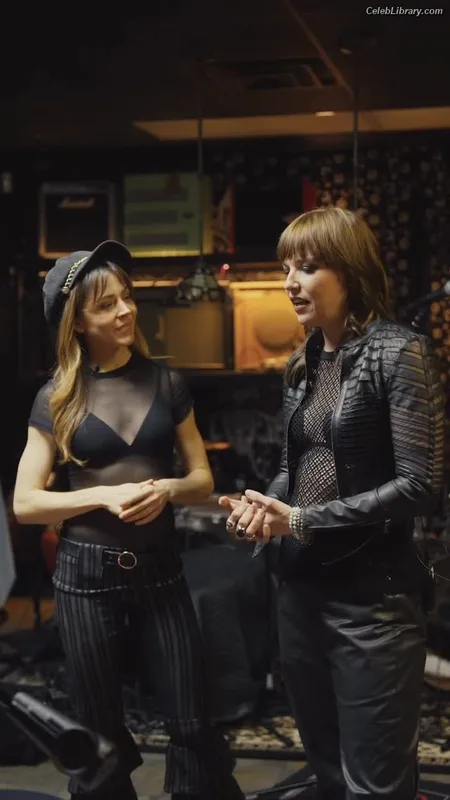 Lindsey Stirling photo 20 of 508