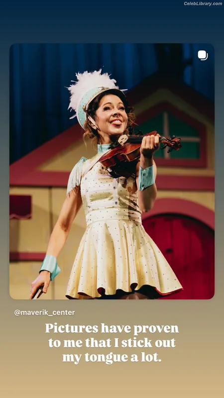 Lindsey Stirling photo 17 of 508