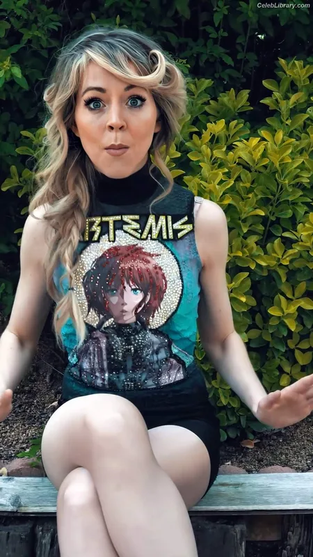 Lindsey Stirling photo 18 of 508