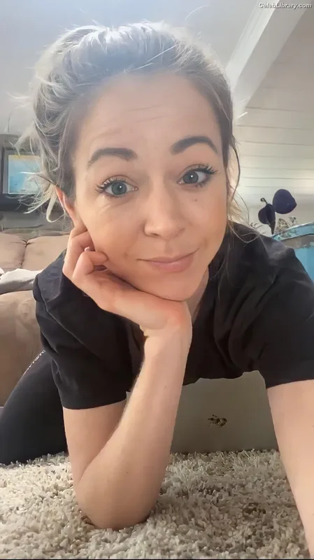 Lindsey Stirling photo 20 of 508