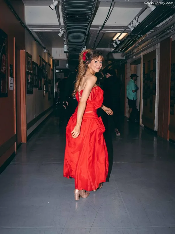 Lindsey Stirling photo 19 of 508