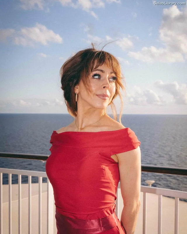 Lindsey Stirling photo 1 of 508
