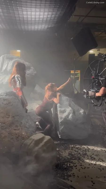Lindsey Stirling photo 17 of 508