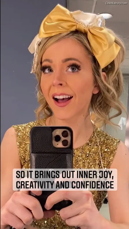 Lindsey Stirling photo 20 of 508