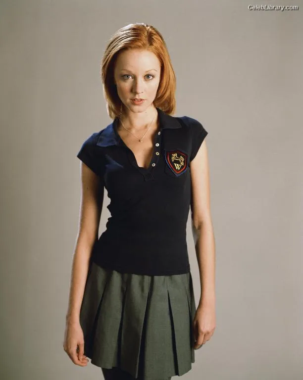 Lindy Booth photo 16 of 92