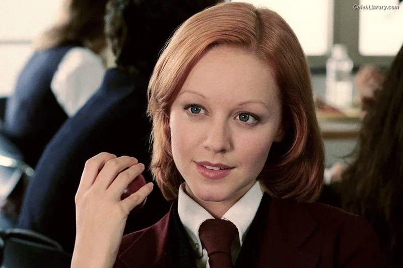Lindy Booth photo 17 of 92
