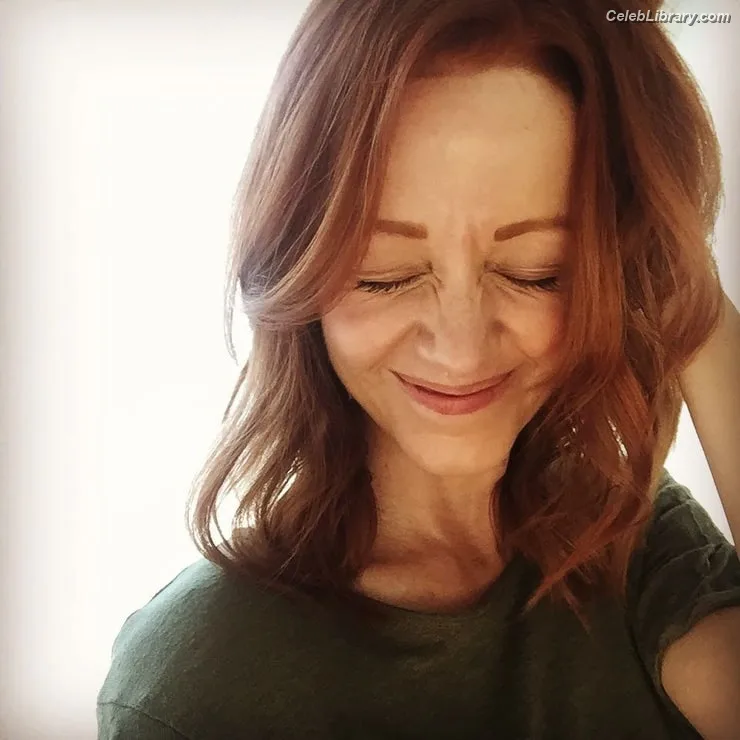 Lindy Booth photo 1 of 92