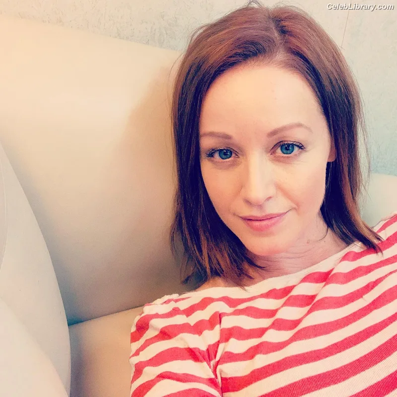 Lindy Booth photo 4 of 92