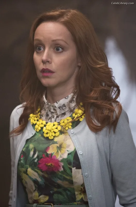 Lindy Booth photo 6 of 92