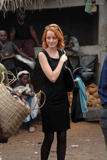 Lindy Booth photo 11 of 92