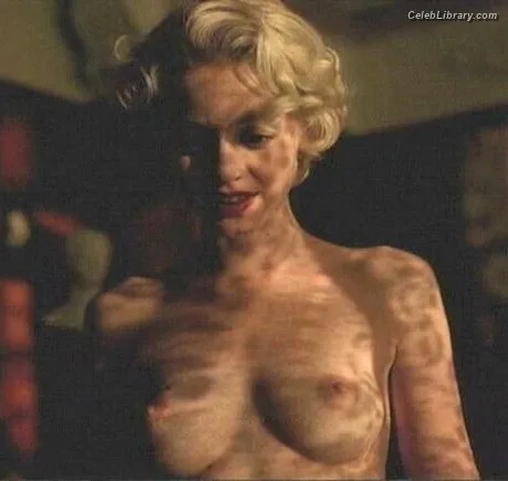 Lindy Booth photo 18 of 92