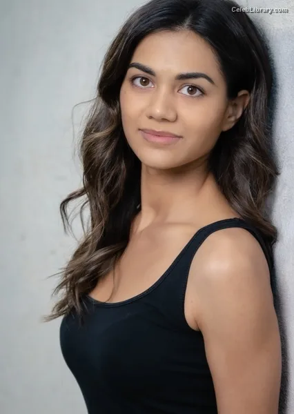 Lisa Ambalavanar photo 6 of 6
