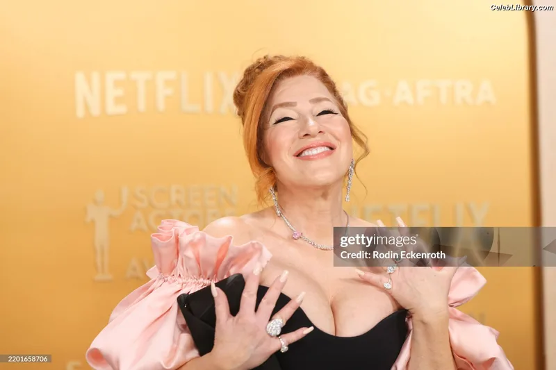 Lisa Ann Walter photo 6 of 29