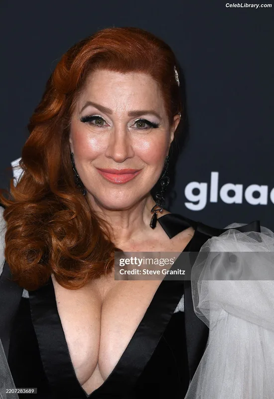 Lisa Ann Walter photo 7 of 29