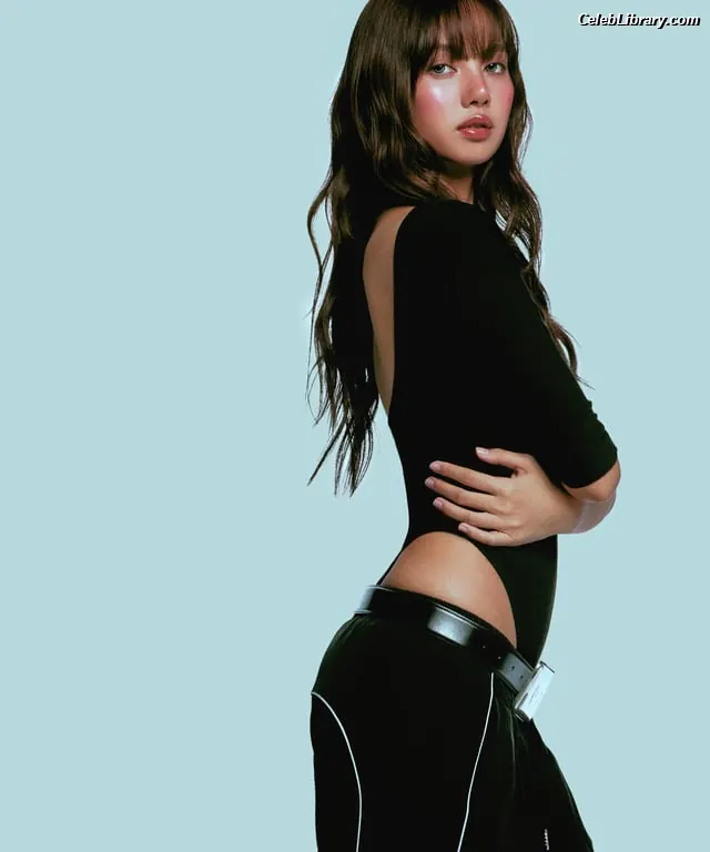 Lisa BLΛƆKPIИK (Blackpink) photo 12 of 6182
