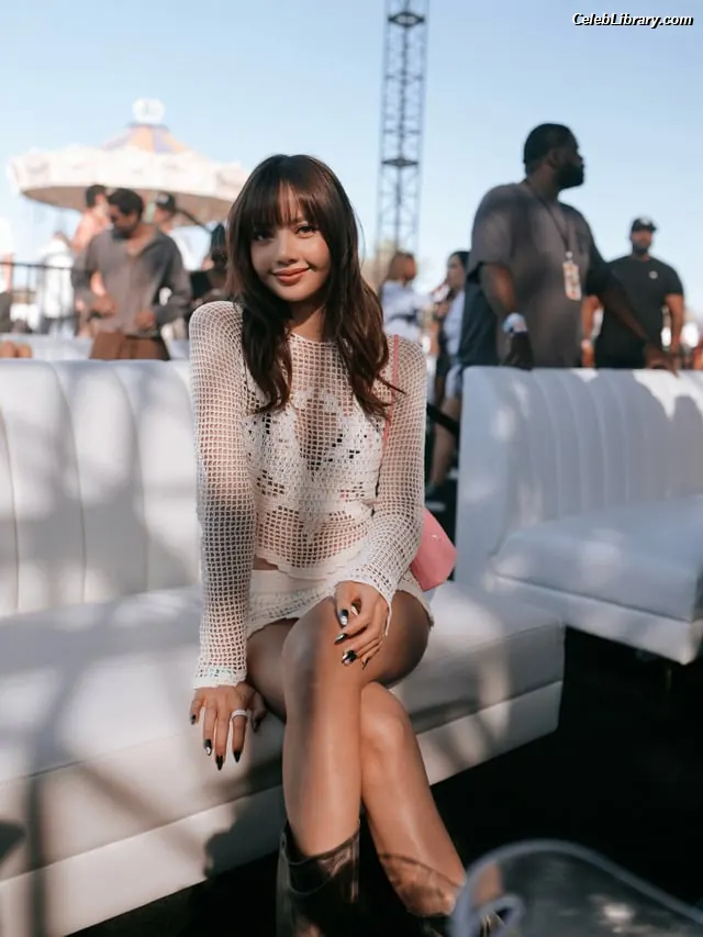 Lisa BLΛƆKPIИK (Blackpink) photo 18 of 6182