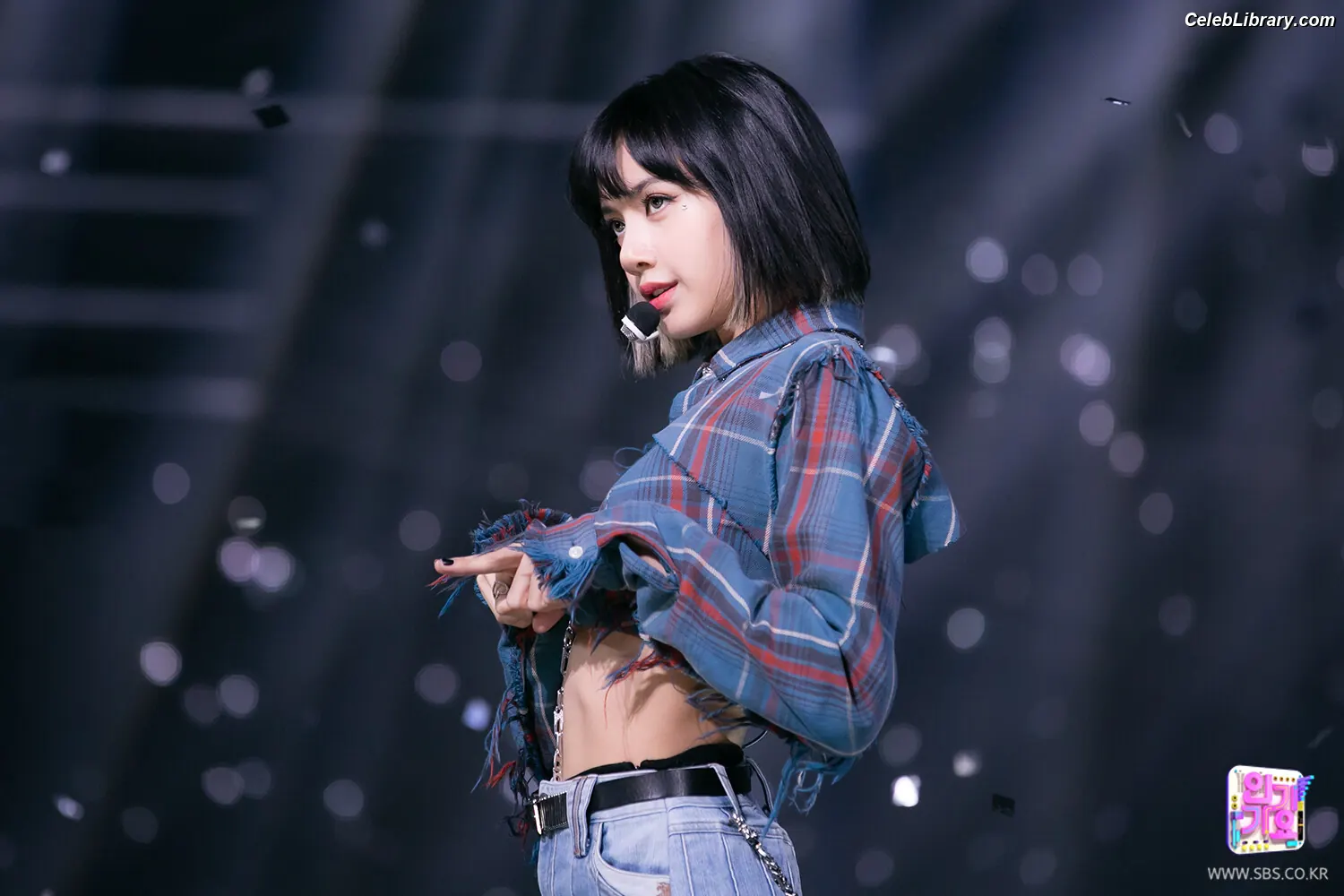 Lisa  BLΛƆKPIИK (Blackpink) photo 19 of 6182