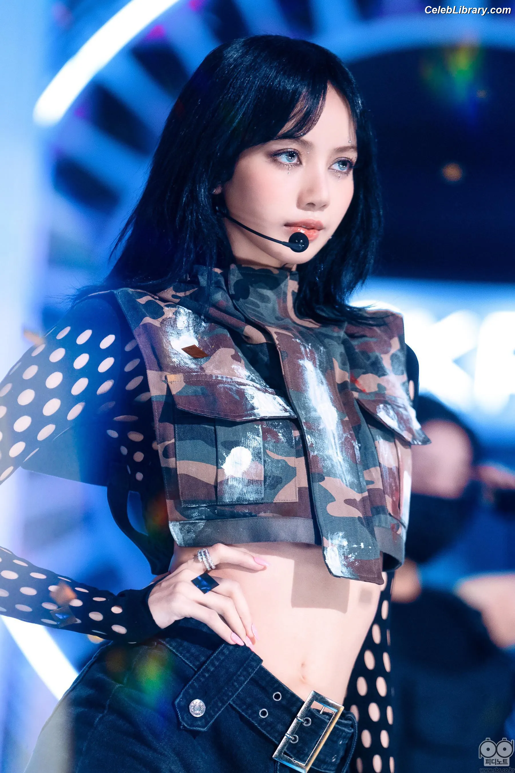 Lisa  BLΛƆKPIИK (Blackpink) photo 12 of 6182
