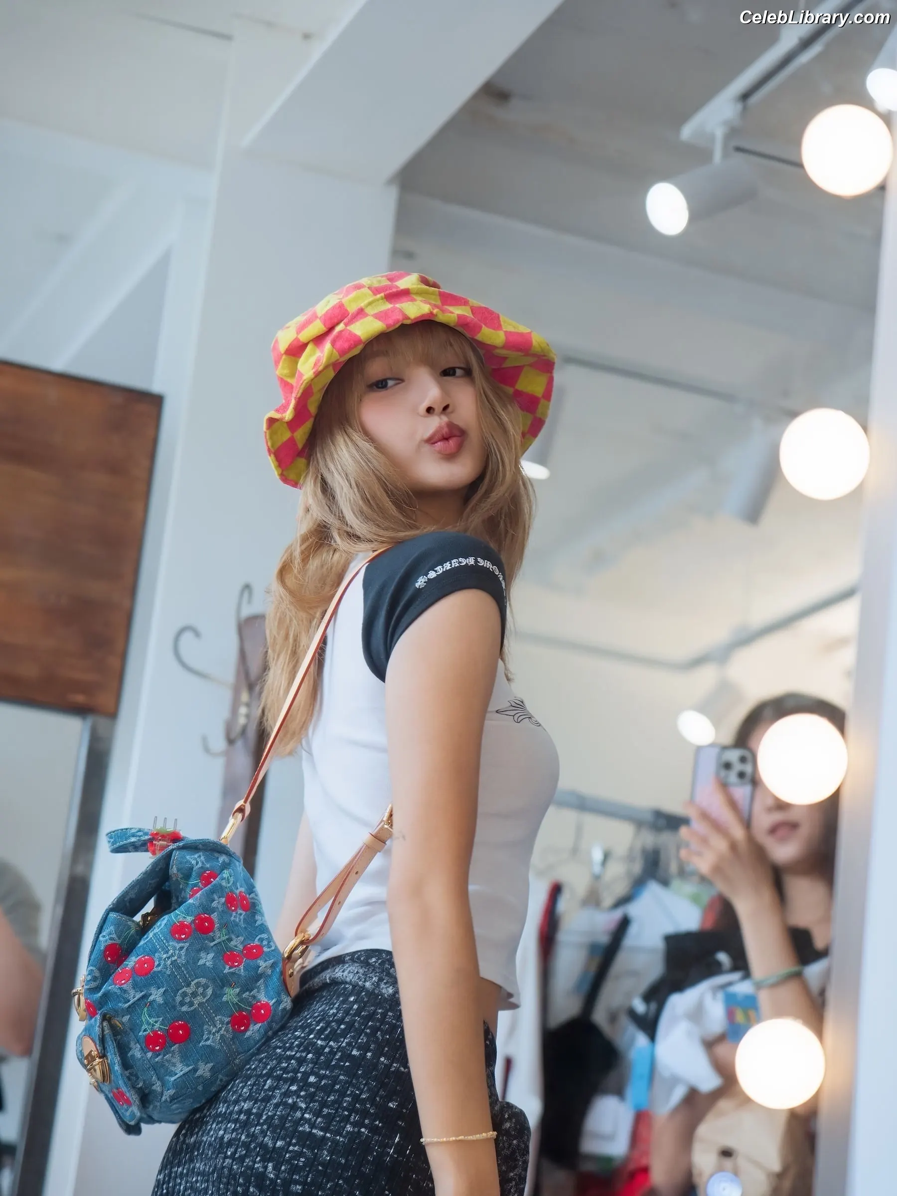 Lisa  BLΛƆKPIИK (Blackpink) photo 8 of 6182