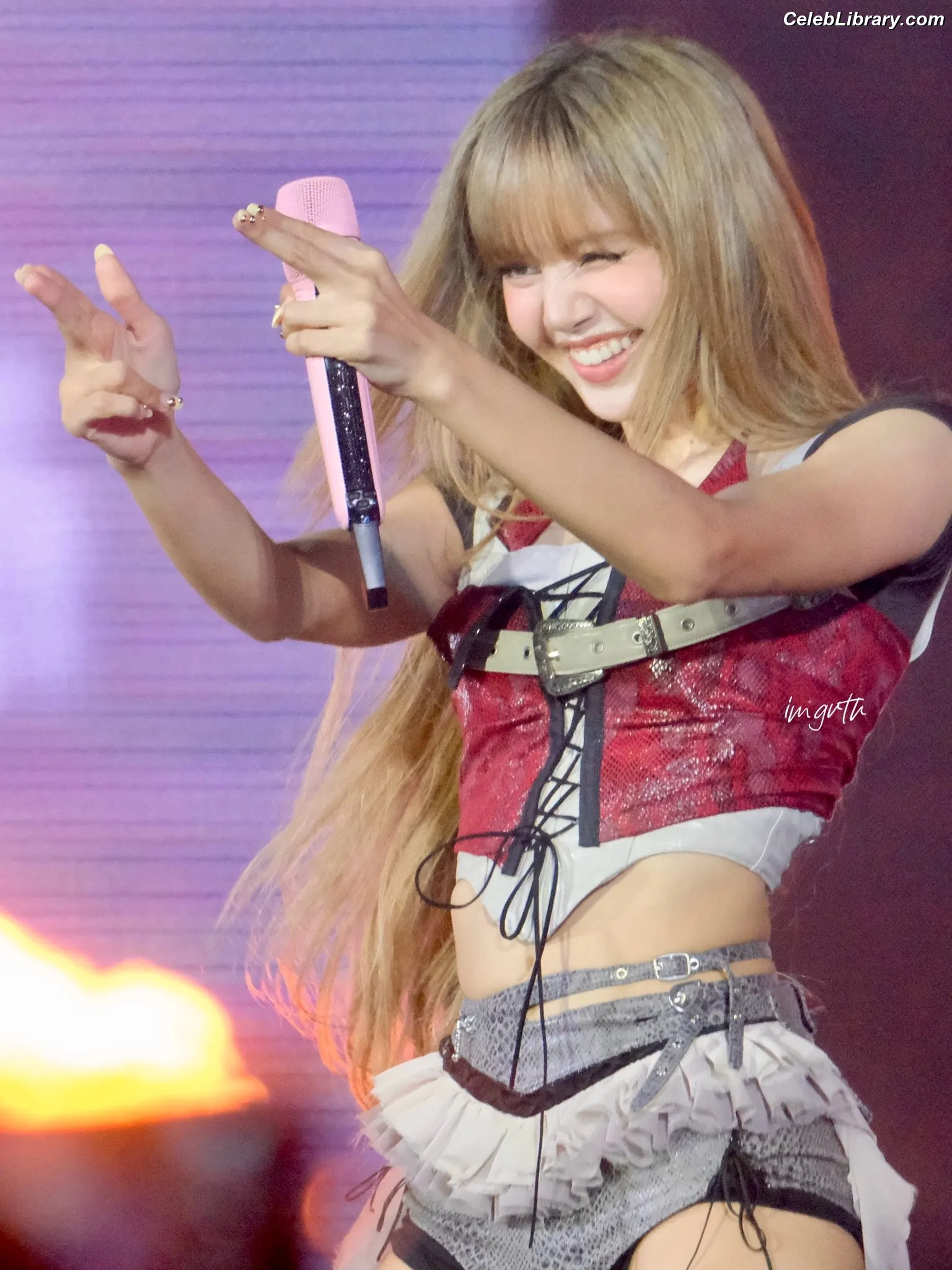 Lisa  BLΛƆKPIИK (Blackpink) photo 17 of 6182