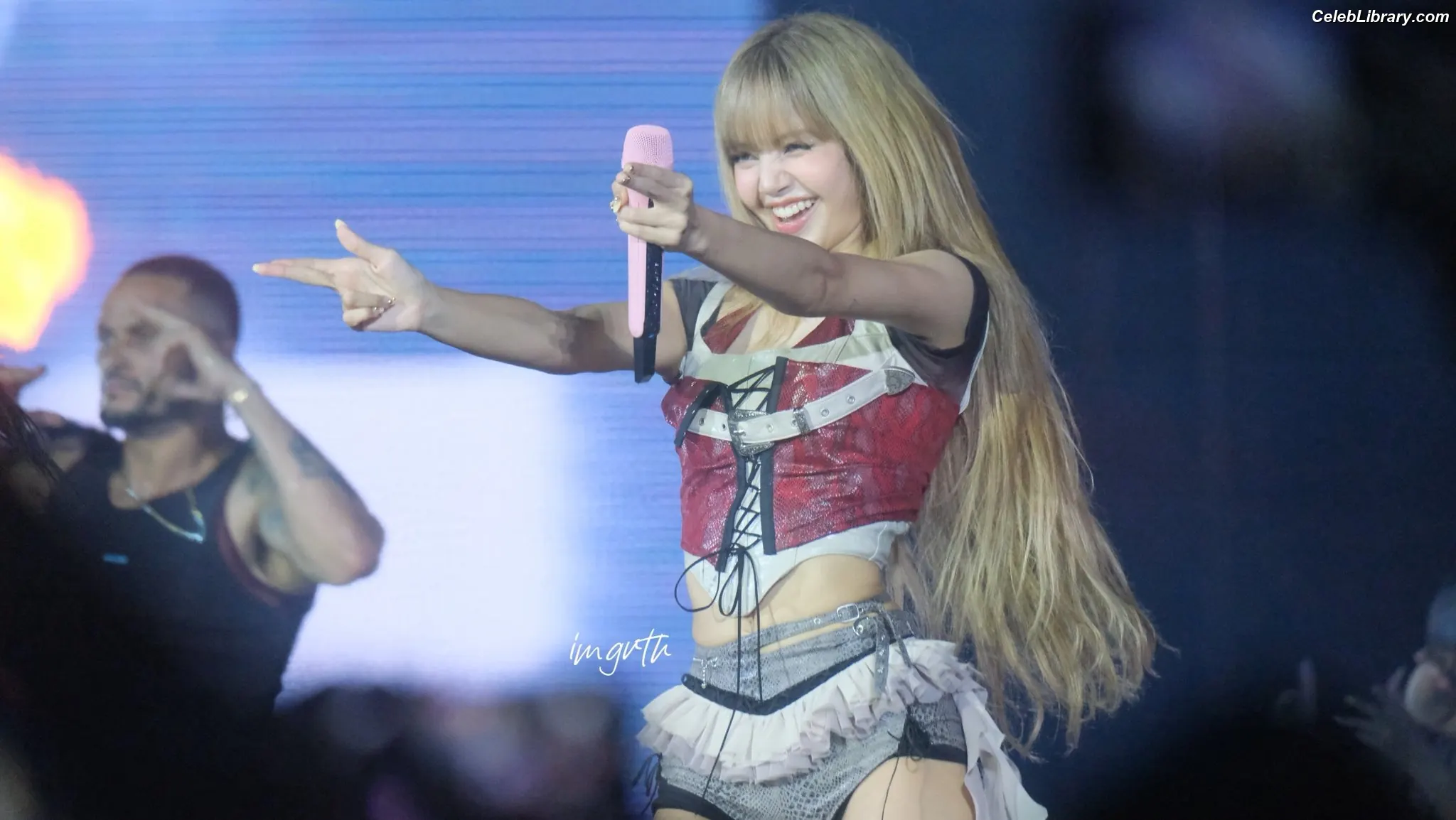 Lisa  BLΛƆKPIИK (Blackpink) photo 19 of 6182