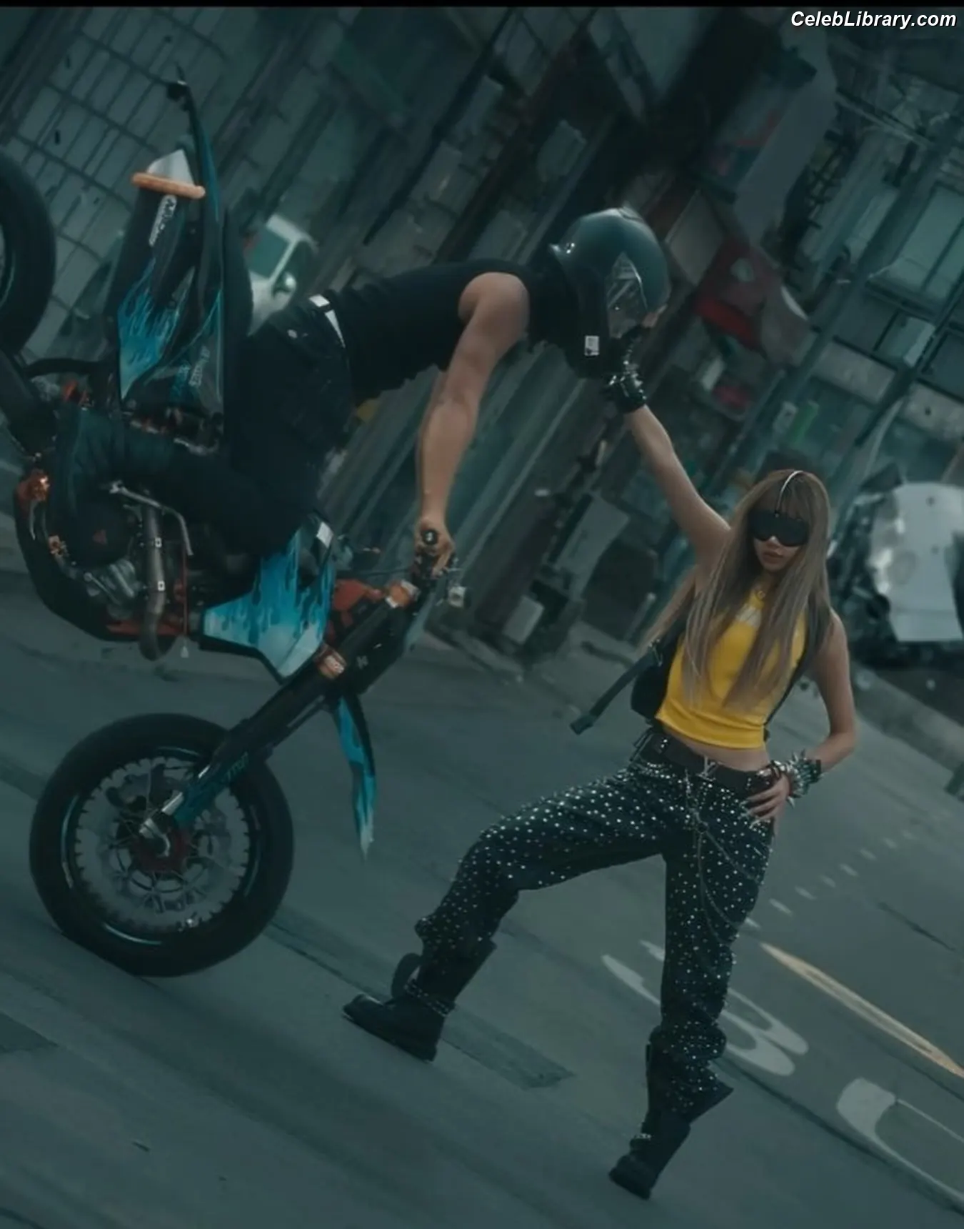 Lisa  BLΛƆKPIИK (Blackpink) photo 17 of 6182
