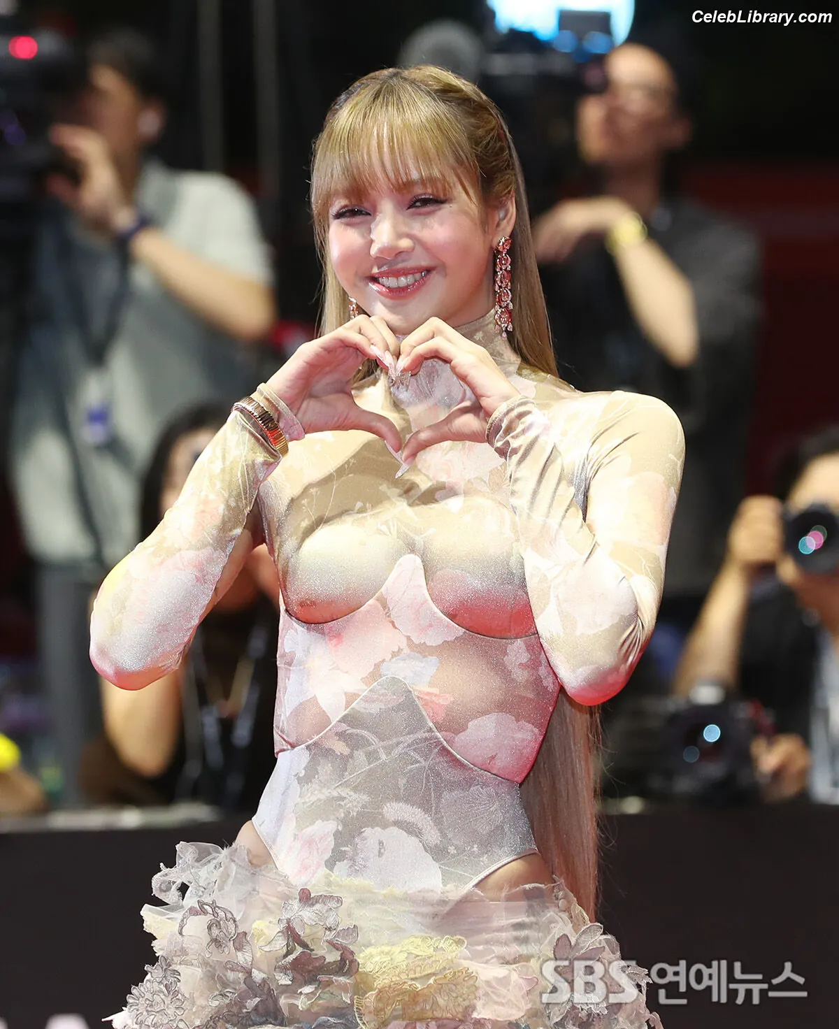 Lisa BLΛƆKPIИK (Blackpink) photo 5 of 6182