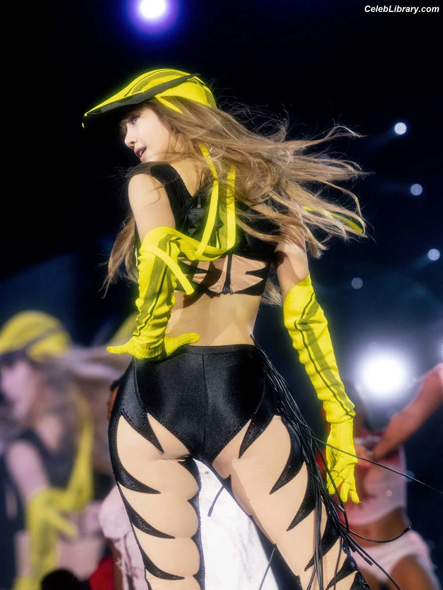 Lisa  BLΛƆKPIИK (Blackpink) photo 14 of 6182