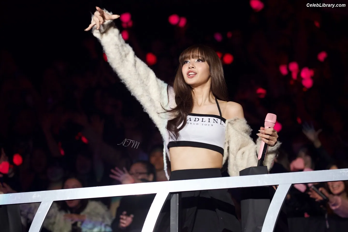 Lisa  BLΛƆKPIИK (Blackpink) photo 3 of 6182